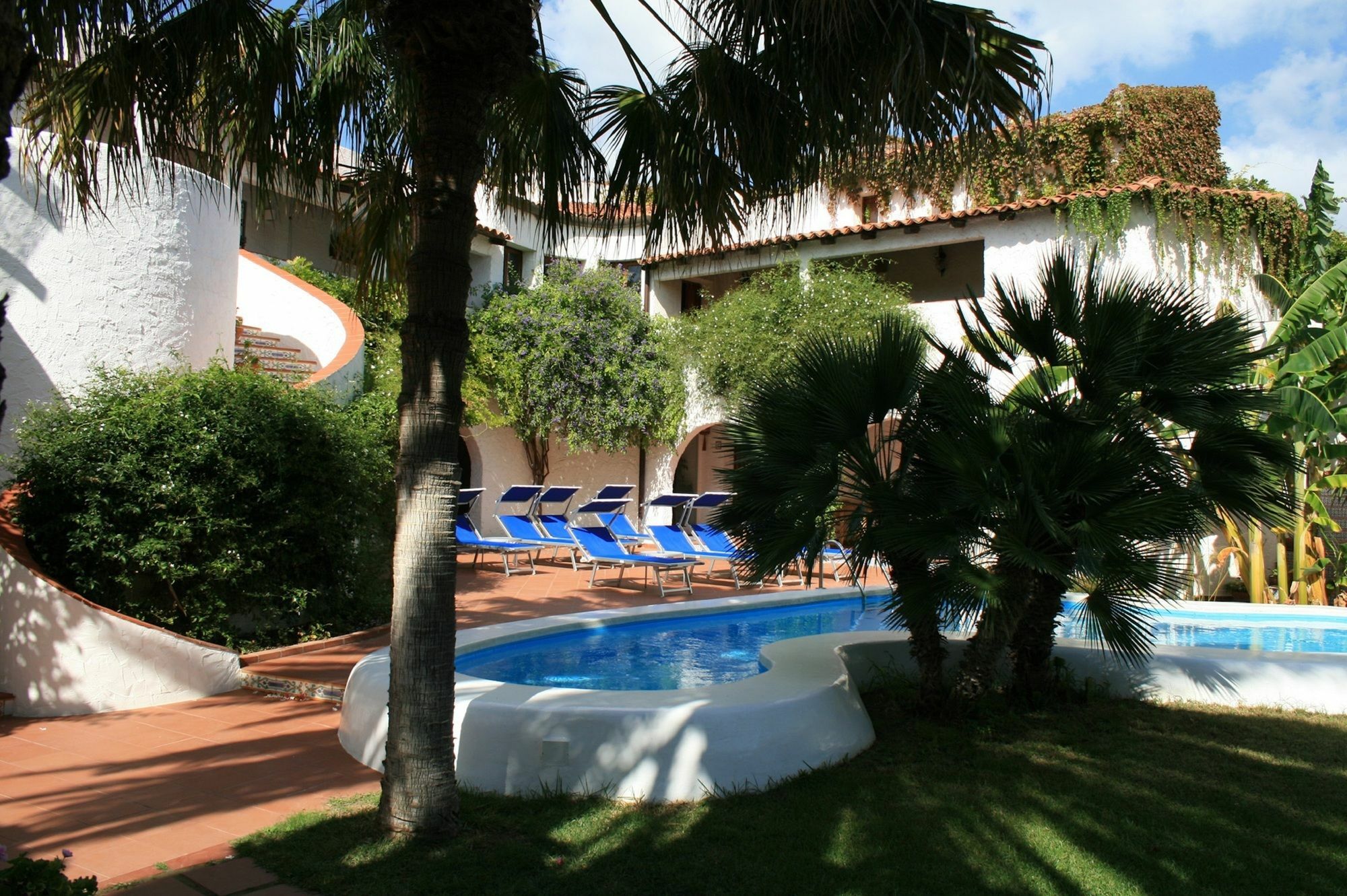 Lido di Noto Hotel Villa Mediterranea מראה חיצוני תמונה